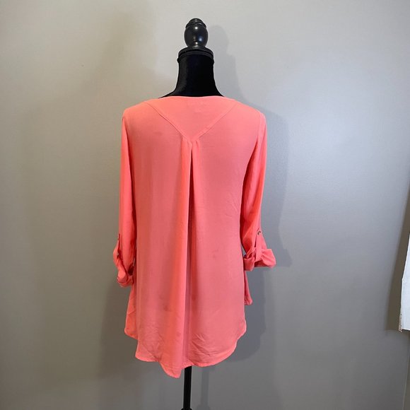 The Limited Womens Semi Sheer Roll-tab Sleeve Metal Embellished Blouse sz S - Picture 2 of 6